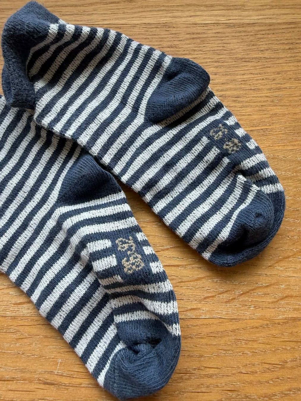 Calze per bambini: Gestreifte Kinder Socken, Grösse 23-26 – Usato da Riehen venduto da ann_76jw 1