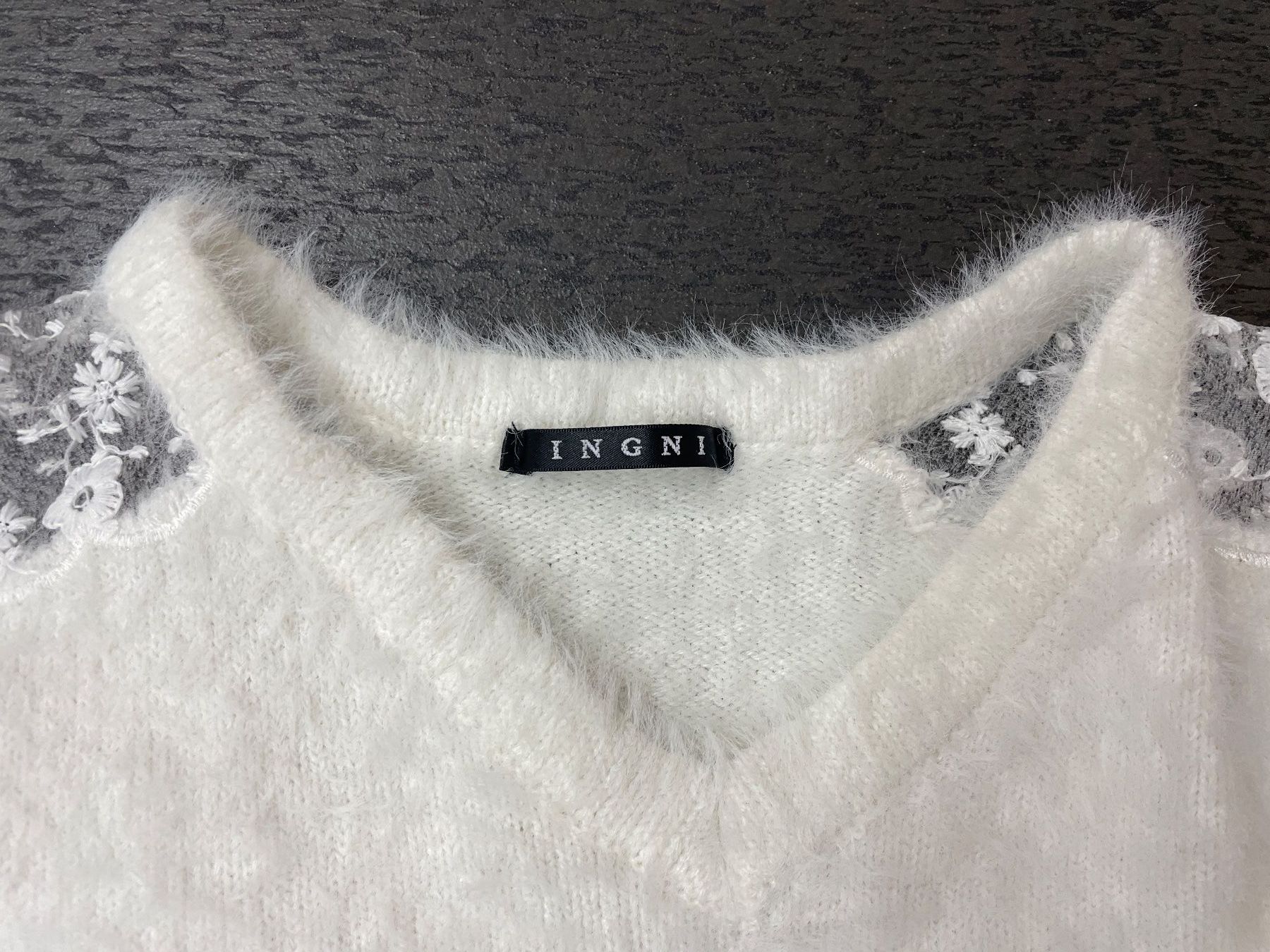 Pullover & Sweatshirts: Kuscheliger  Pullover aus Japan, mit Spitze, Gr. ca.38 – Gebraucht aus Füllinsdorf von bienli 2