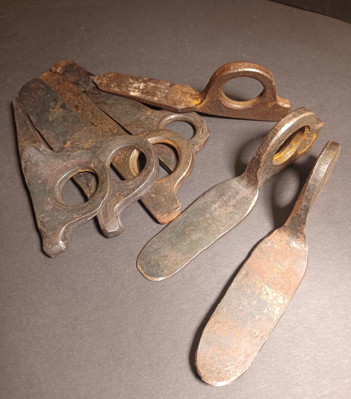 Set di posate: Antike Bergsteiger-Kletterhacken Eisen 10stk. – Usato da gais venduto da dun_c2xc 1