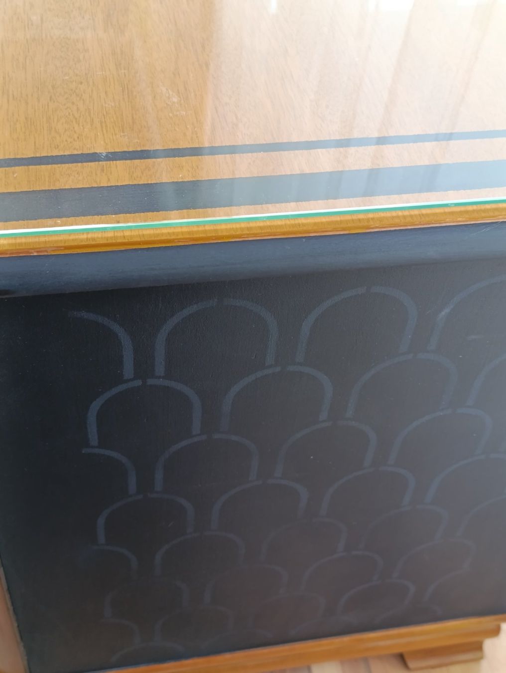 Cassettiere: Modernisierte vintage Kommode mit einer blauen Vase – Usato da Rüthi (Rheintal) venduto da marycsipet 3