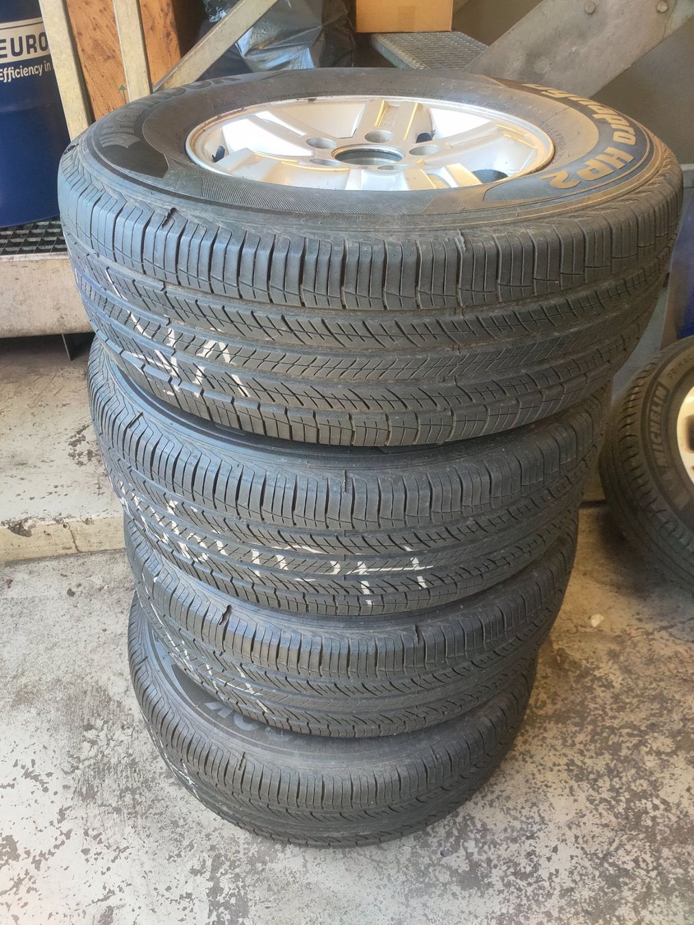 Hankook Pneumatici & Ruote complete: Kompeleträder pro stück 80,- – Usato da Turbenthal venduto da lad_929x 1