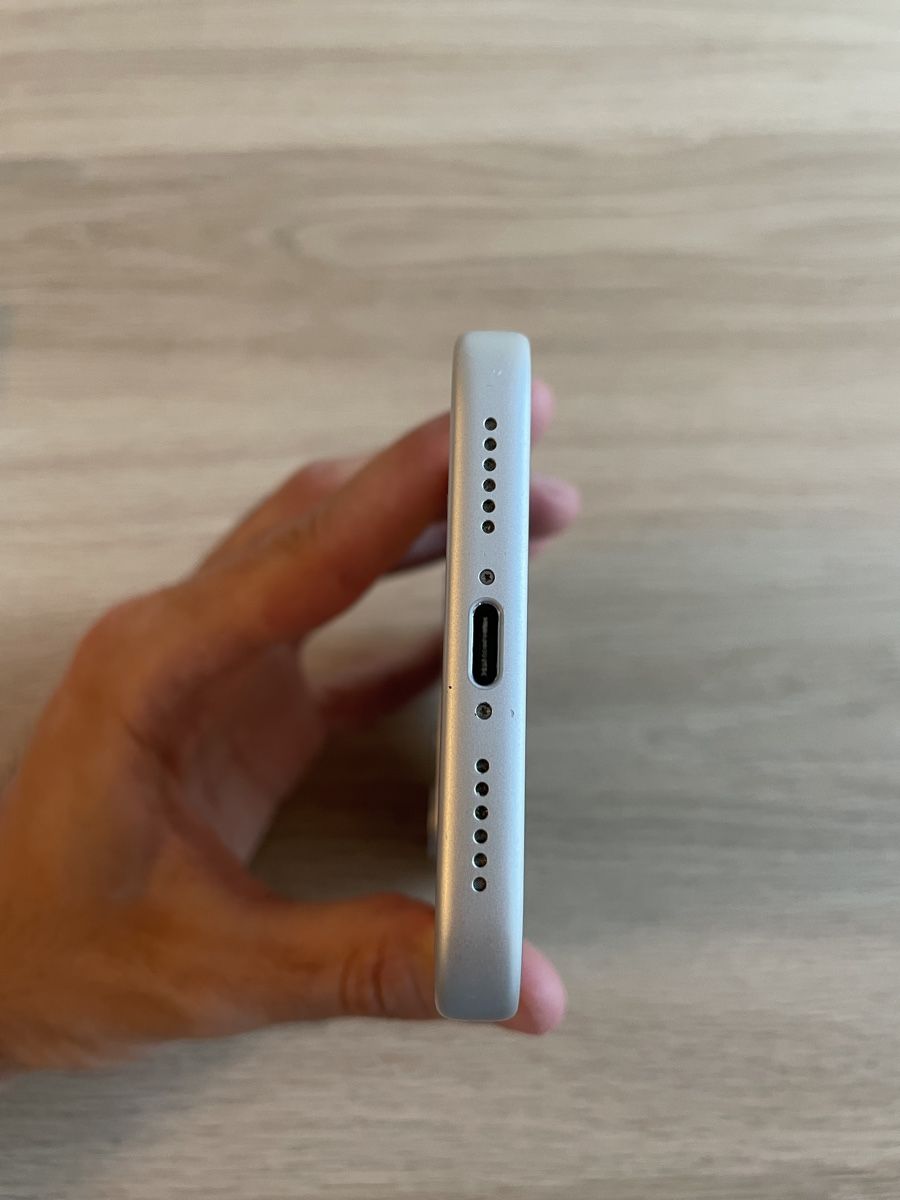 Apple Portables: Apple iPhone 17 Pro Max 256 GB Silver – D'occasion à Zürich par jeree97 2