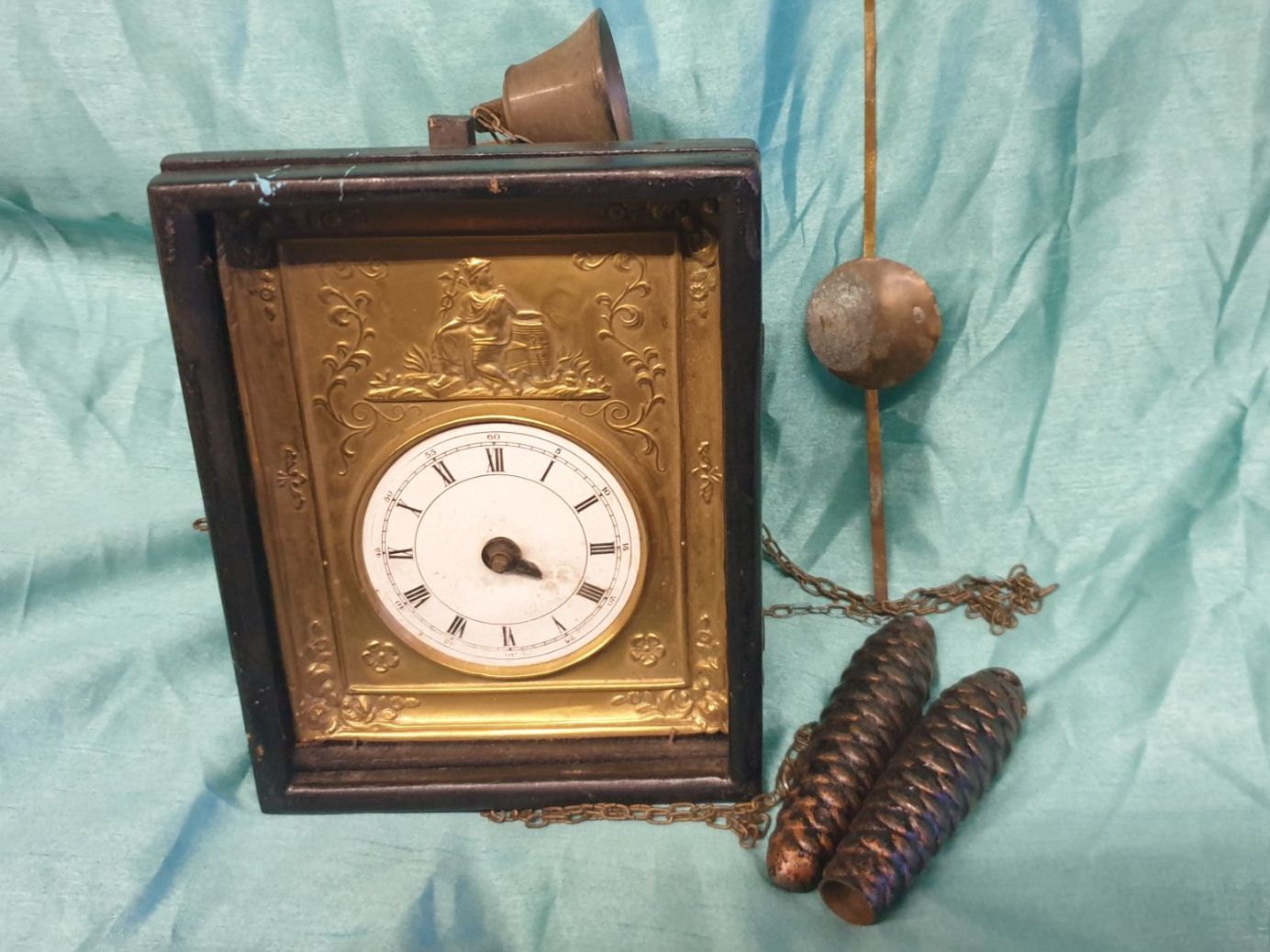 Orologi da terra & Orologi da parete: Attraktiver Art Decco Regulator mit Gewichten – Difettoso da Wädenswil venduto da tome70