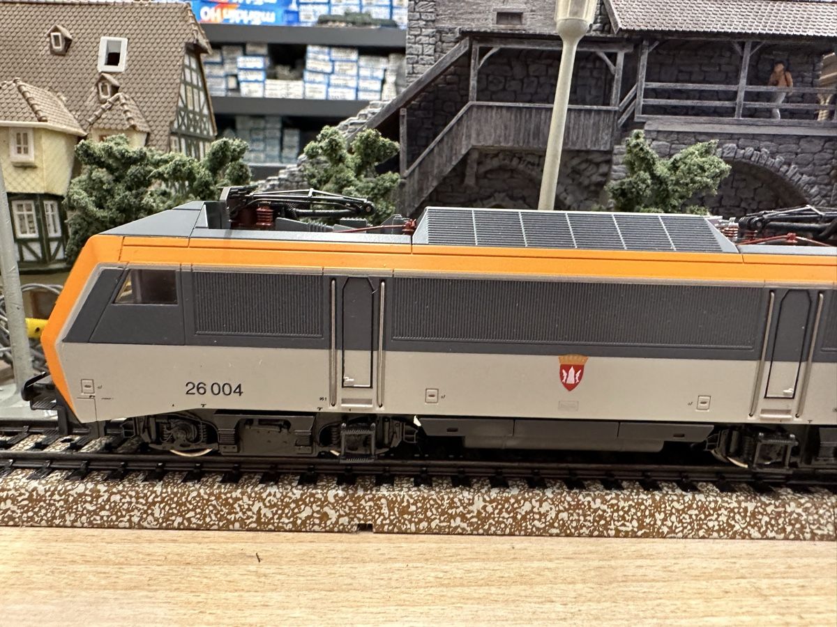 Märklin Modellini di ferrovie: Märklin 3334 SNCF BR BB 26 004 – Usato da Lupsingen venduto da New-Haven 1