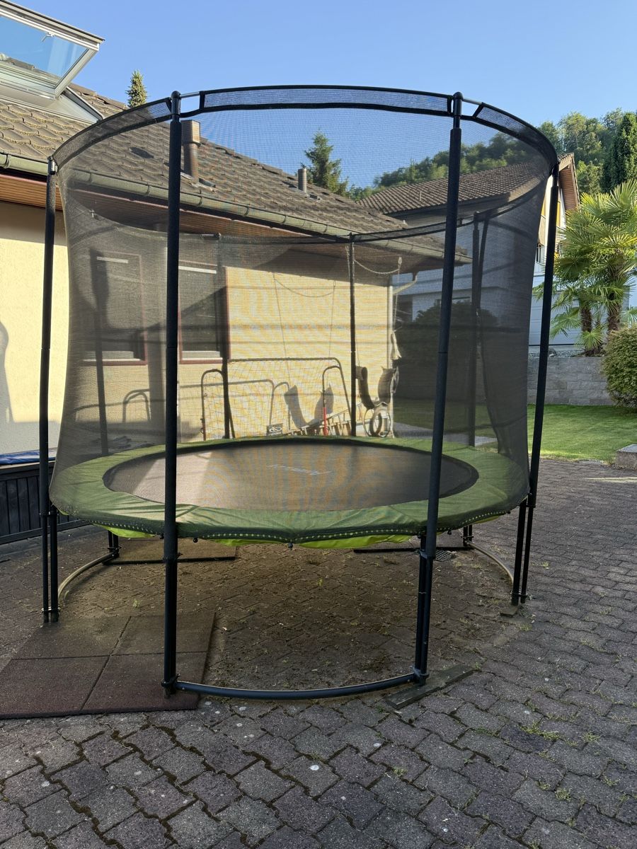 Trampolini: Trampolin Ampel 24 305cm – Usato da Bad Zurzach venduto da Shine10 1