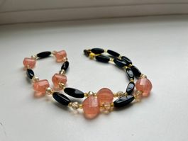 Elegante Vintage-Halskette mit Glasperlen