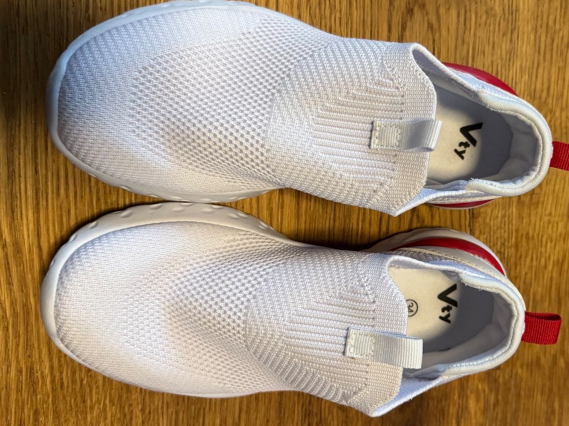 Schuhe für Jungen: Kinder Sneakers Vty weiss, Gr 34 – Neu (gemäss Beschreibung) aus Herzogenbuchsee von zukerka 2