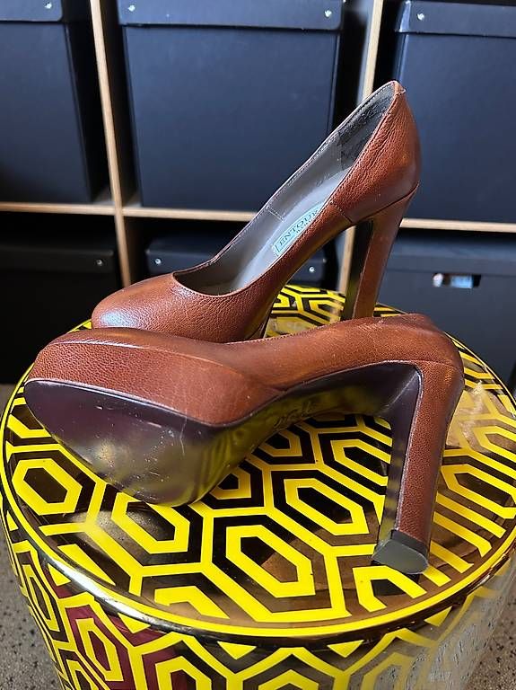 Scarpe da donna: Entourage High Heels - neuwertig – Usato da Zürich venduto da Gum 3