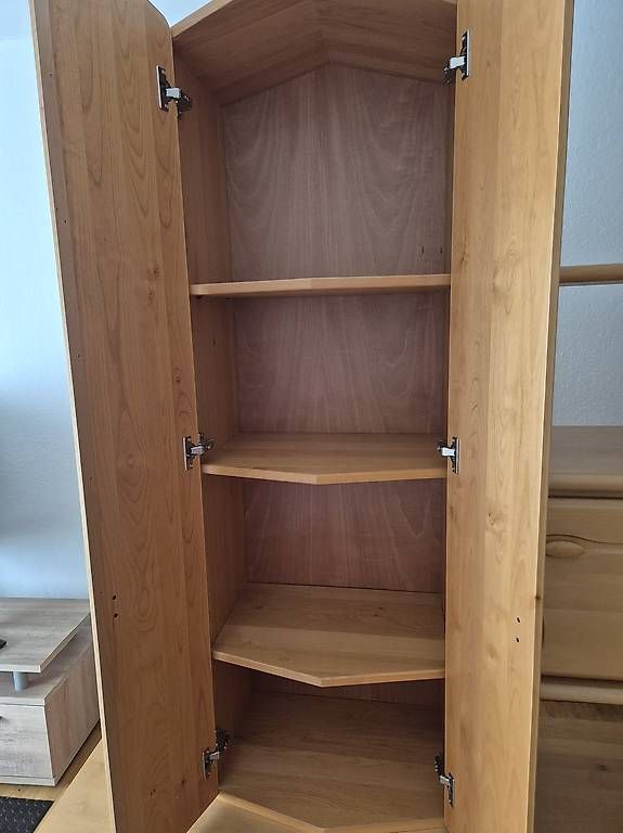 Buffets: Schöne Wohnwand – D'occasion à Hinwil par soenneli77 2
