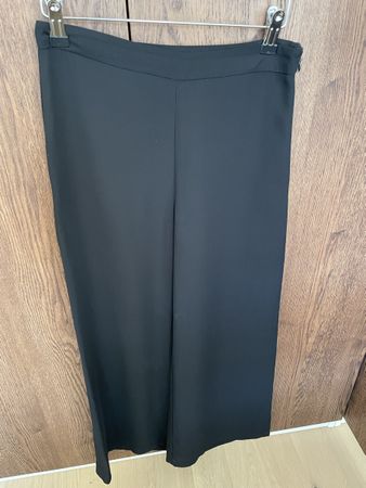 Guess black culottes size XS very good condition