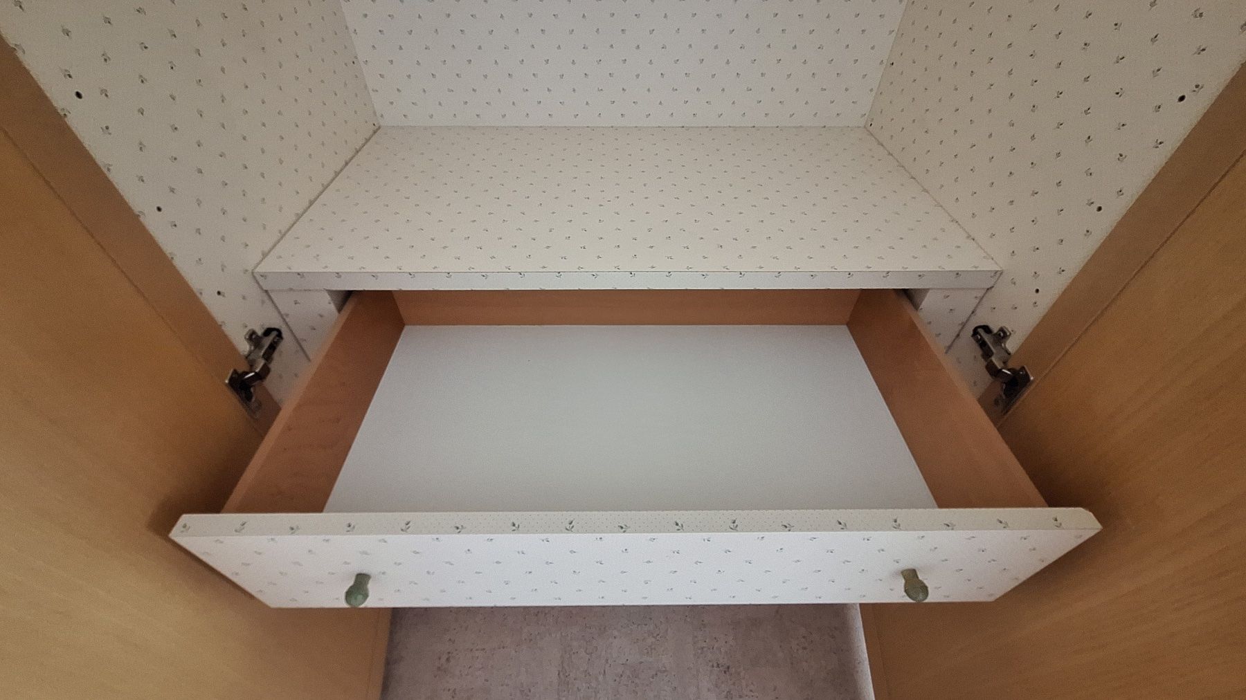 Schränke: Kleiderschrank – Gebraucht aus Goldau von dgh_bwh7 7