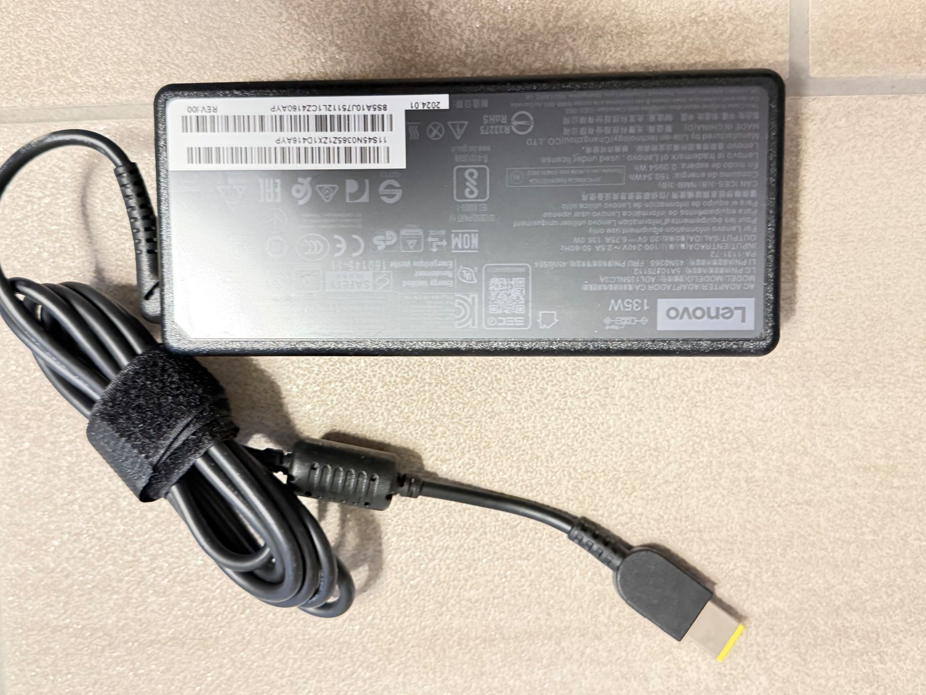 Lenovo Docking station: Lenovo Dockingstation Thunderbold 3. 2GEN. TOP ANGEBOT! – Usato da Dietikon venduto da lucignolo_2013 1