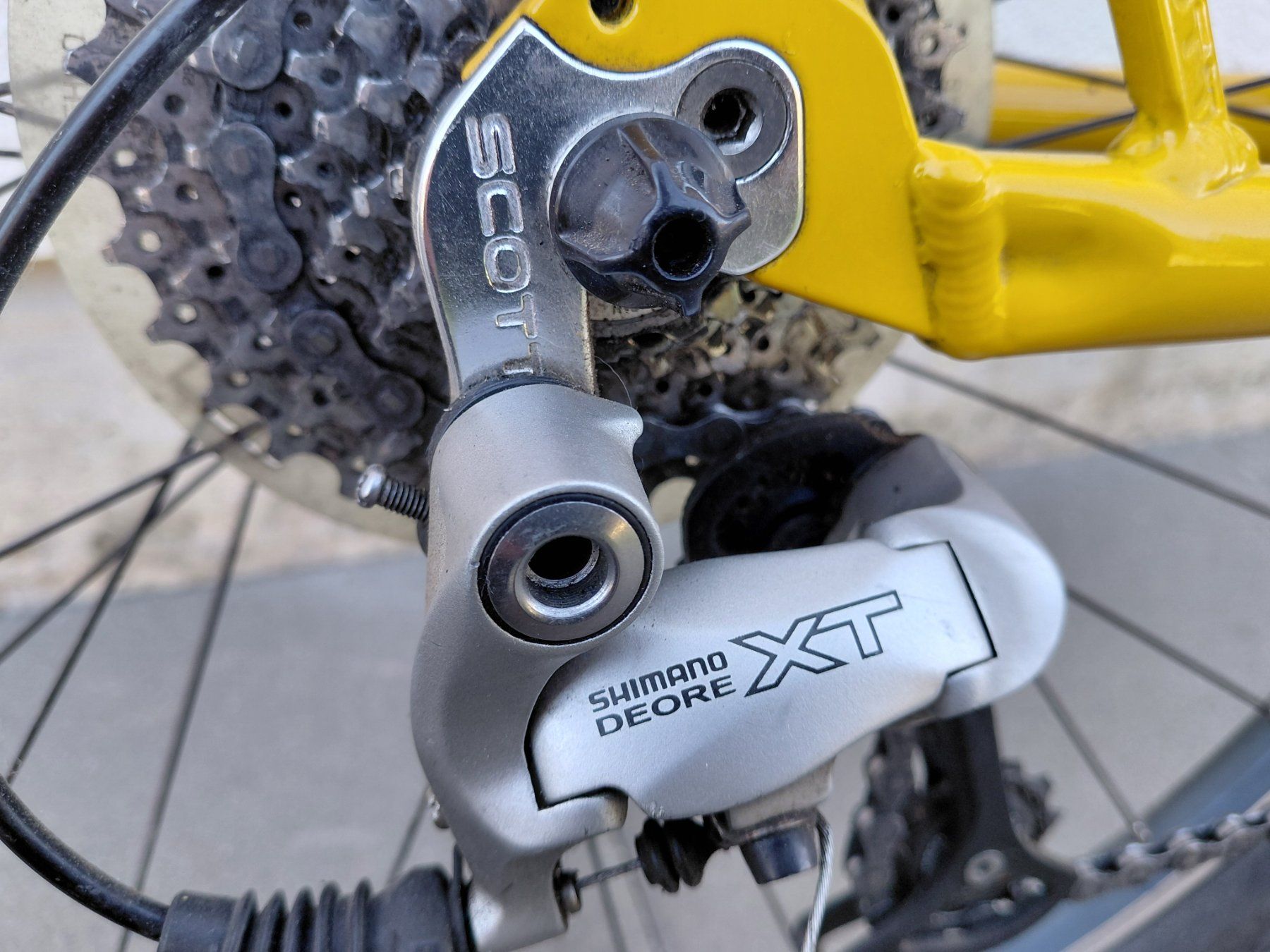 Scott Biciclette: VTT Scott - 26`` à 27 vitesses – Usato da Renan BE venduto da Epicurien0017