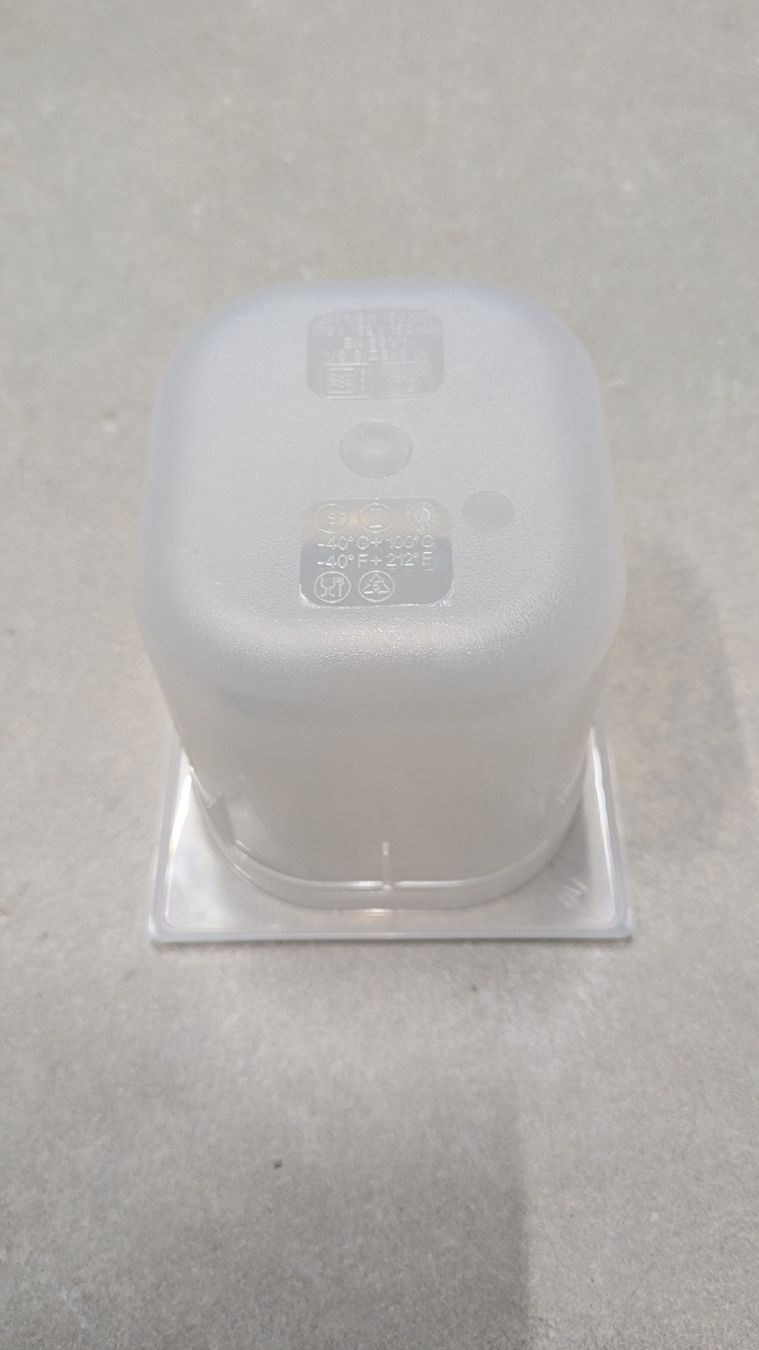 Contenitori & Simili: GN 1/6 x 150 mm – Usato da Lyss venduto da 3250er 1
