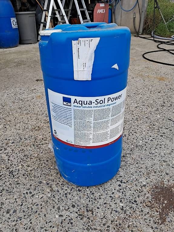 Tutti gli attrezzi: 30Liter Putzreiniger Industrie Putzmittel – Usato da Rotkreuz venduto da sunnyboy81 2