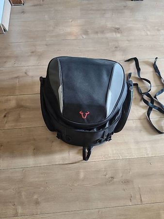 Sacoche de selle moto SW-MOTECH