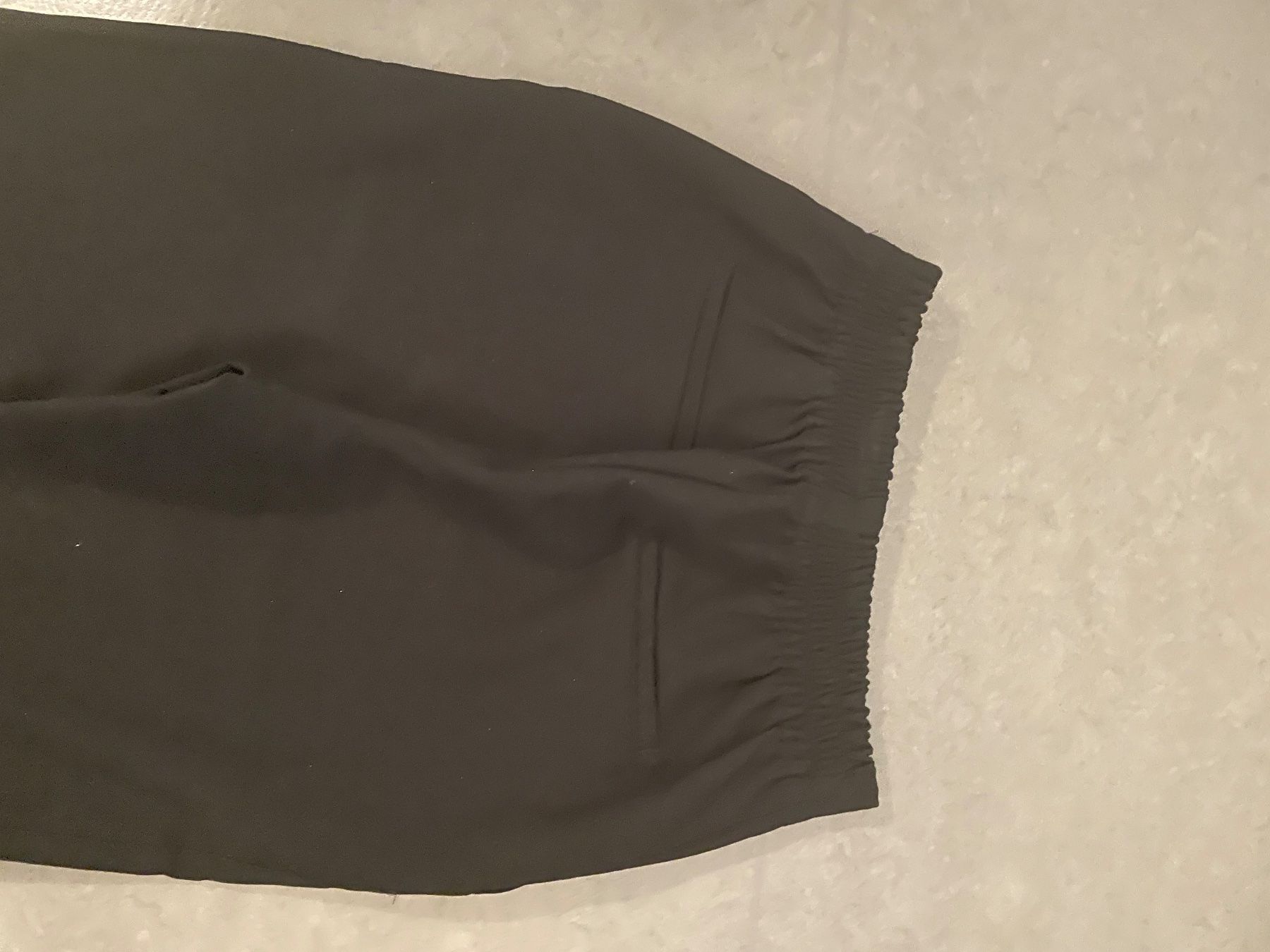 Zara Pantaloni: Zara Stofhose – Usato da Zürich venduto da Ivona3 3