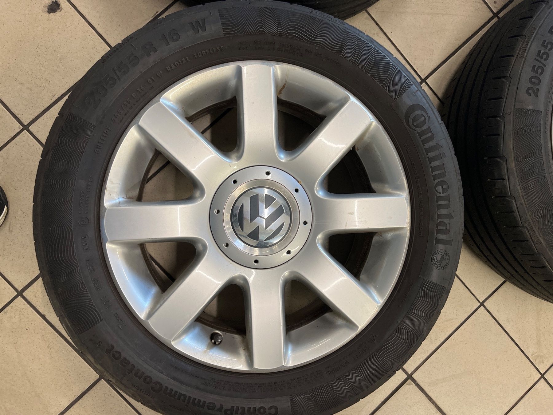 Volkswagen Pneus & Kompletträder: VW Original Felgen Satz – Gebraucht aus Grossdietwil von Chregu86 6