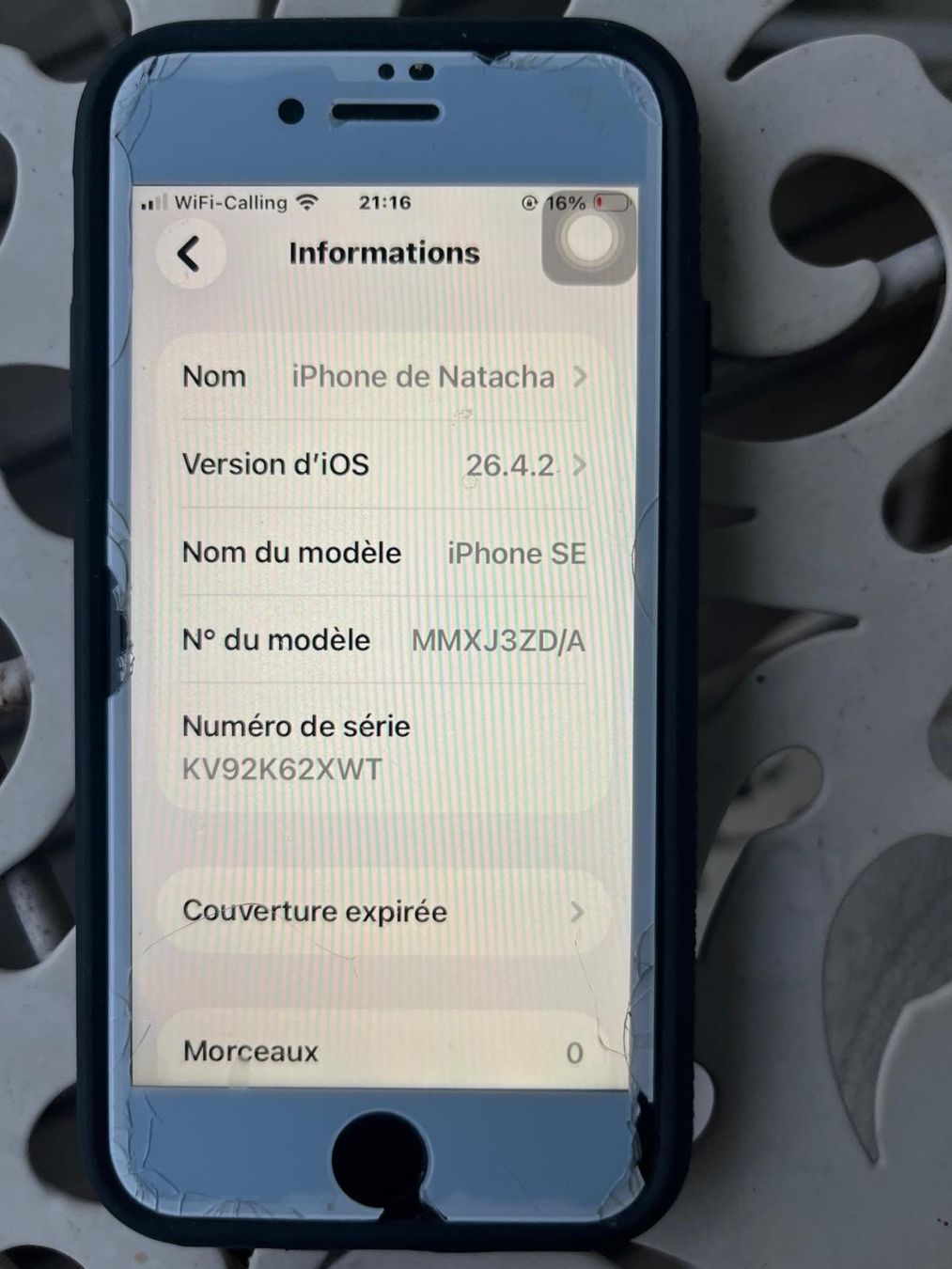 Apple Telefoni cellulari / Smartphones: iphone SE 128 GB black (2022) – Usato da Biel/Bienne venduto da ann_59ll 2