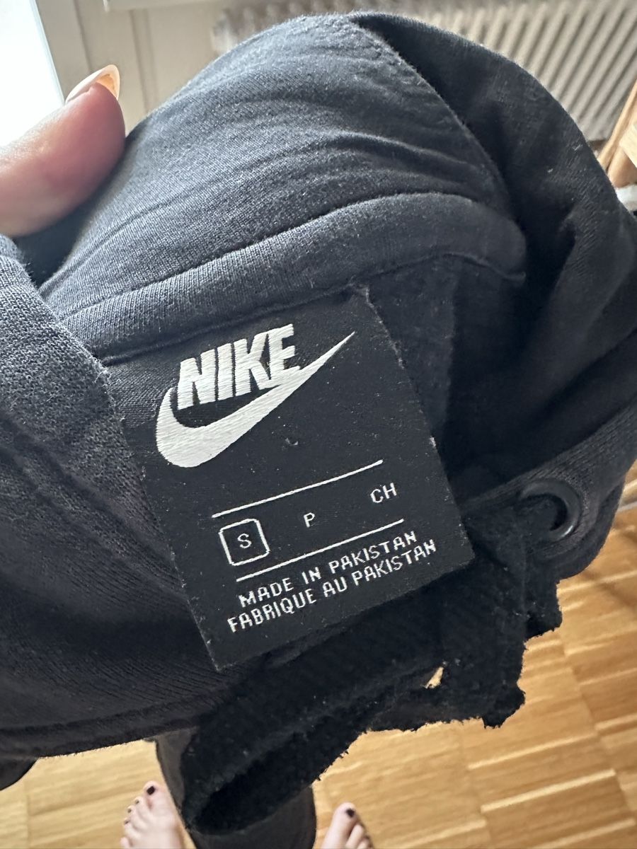 Nike Pulls & Sweat-shirts: NIKE | Pulli – D'occasion à Zürich par lachatelain 2