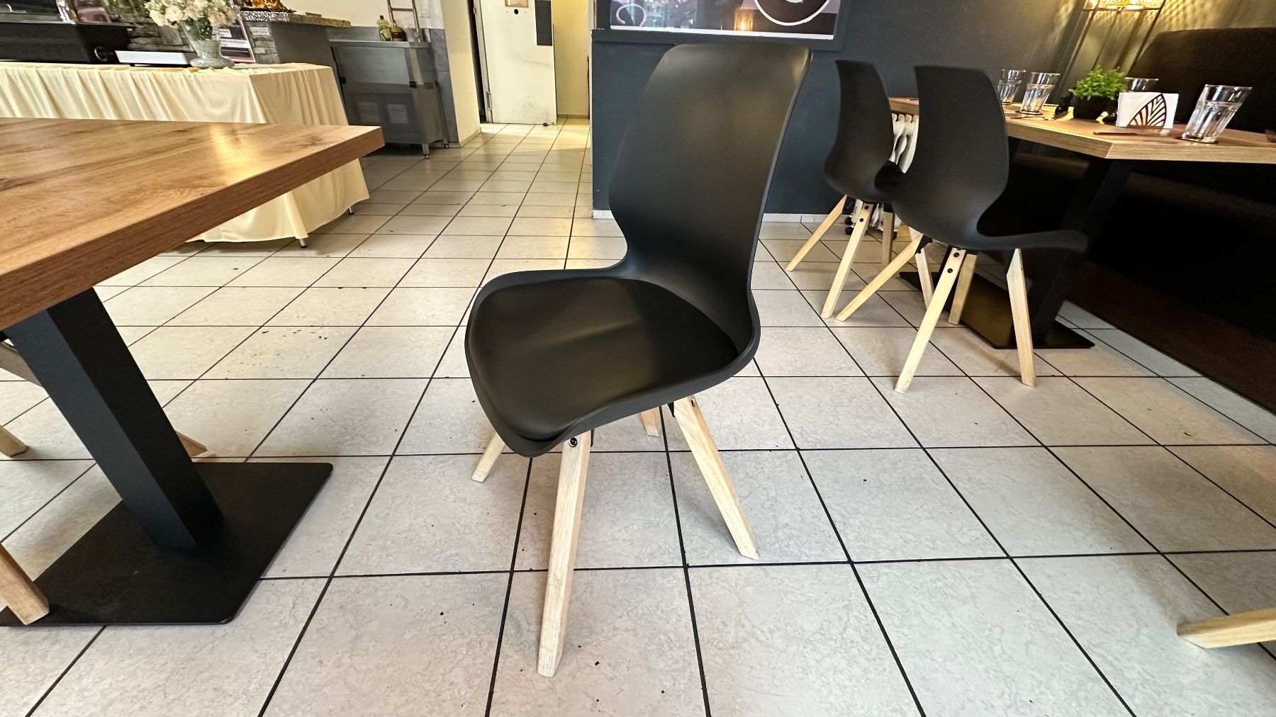 Tavoli: Inventar Restaurant – Nuovo (secondo la descrizione) da Morschach venduto da Alax07 3