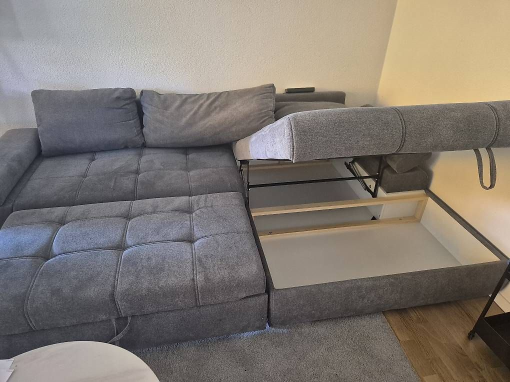 Divani: Graues Sofa mit Bettfunktion & Stauraum  Top Zustand – Usato da Bern venduto da bil_829n 2