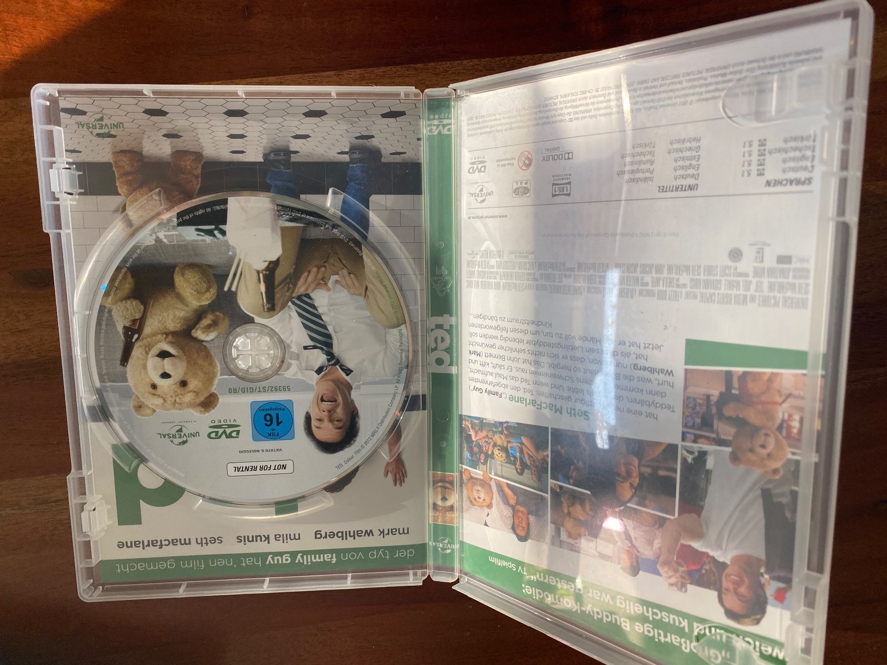 Tutti i DVDs: Ted DVD - Lustige Buddy-Komödie – Usato da Däniken SO venduto da reyna77 2