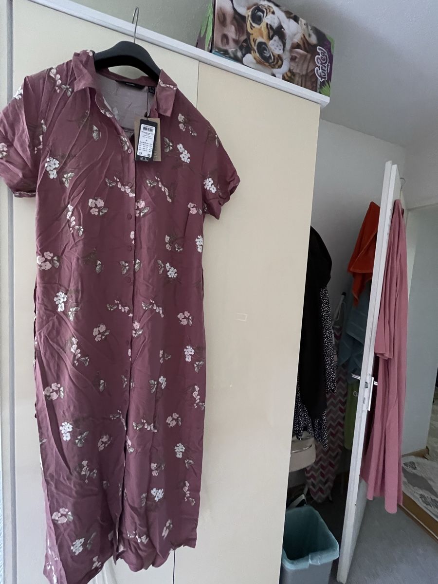 Kleider: Neues wunderschönes Kleid  (Vero Moda) – Neu und originalverpackt aus Benglen von Shamily 4