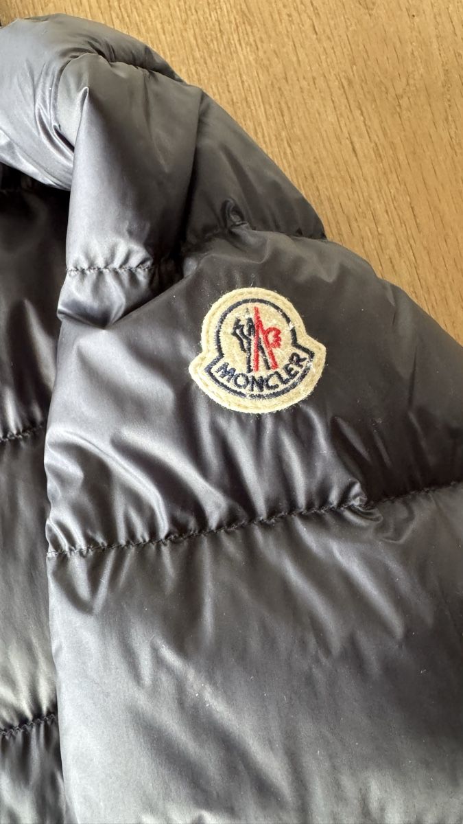 Moncler Cappotti: MONCLER Daunenmantel TG 5 – Usato da Wohlen AG venduto da zrhdus 1