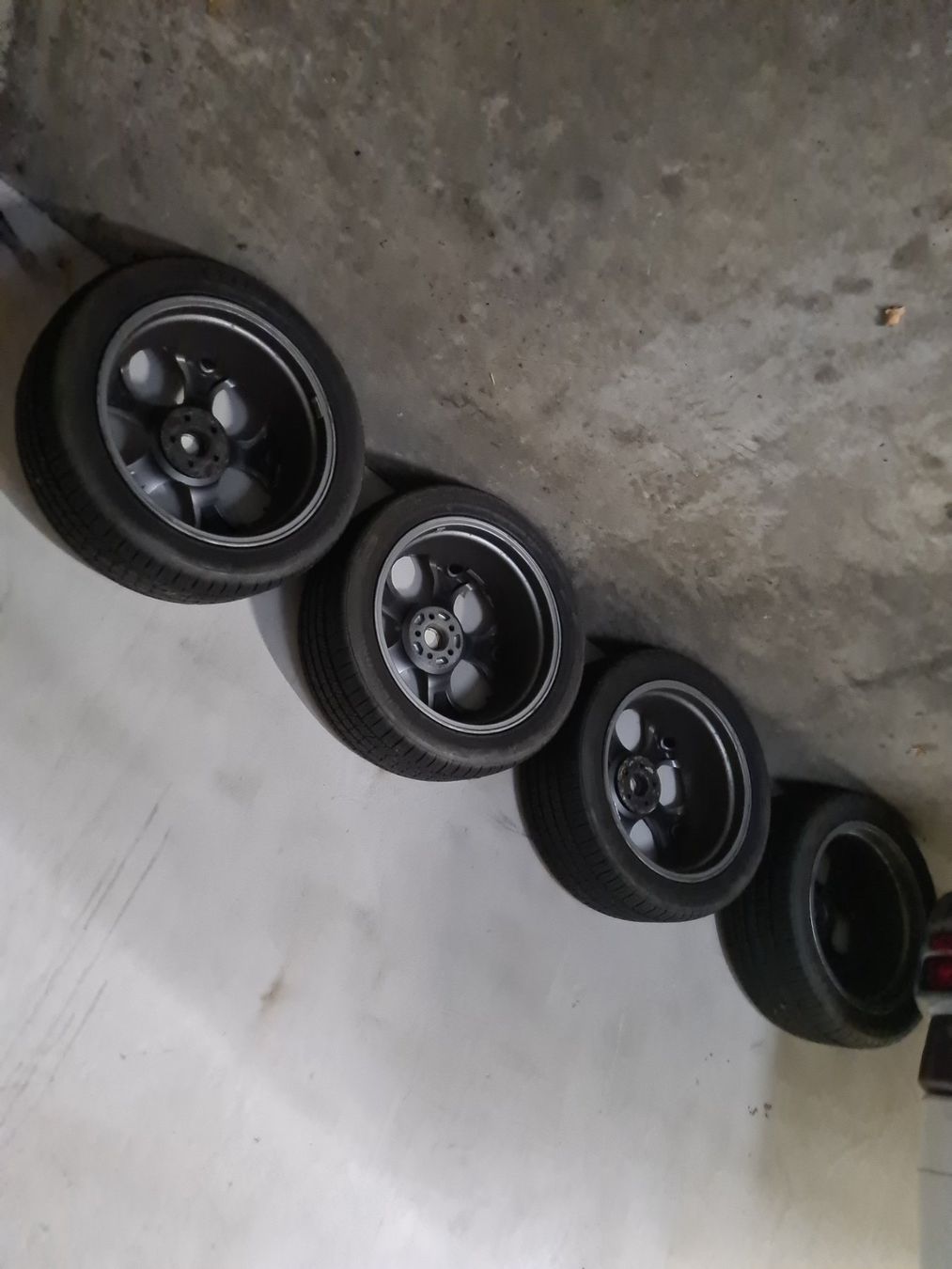Mercedes-Benz Pneus & Kompletträder: Sommerreifen 275/45R20 – Neu (gemäss Beschreibung) aus Laupersdorf von strizini 4