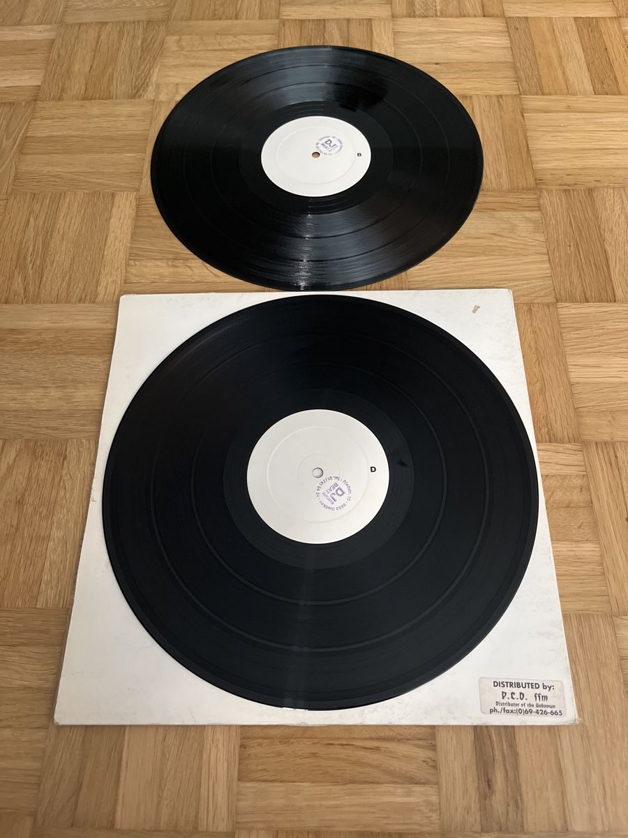 Dischi in vinile: Various Techno / Hardcore Compilation Doppel Vinyl – Usato da Wangen b. Olten venduto da break72 4