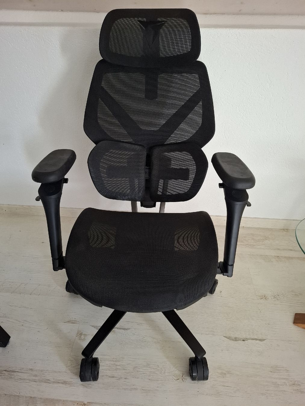 Stühle: Ergonomischer Gaming-/Bürostuhl ThunderX3 FLEX Pro - Mesh – Gebraucht aus Hunzenschwil von Hardrock6 1