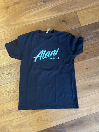 Alani NU T-Shirt Gr. L Schwarz Neu