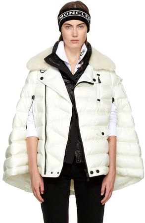 Moncler Jacke/Mantel. Poncho-Stil. Neu