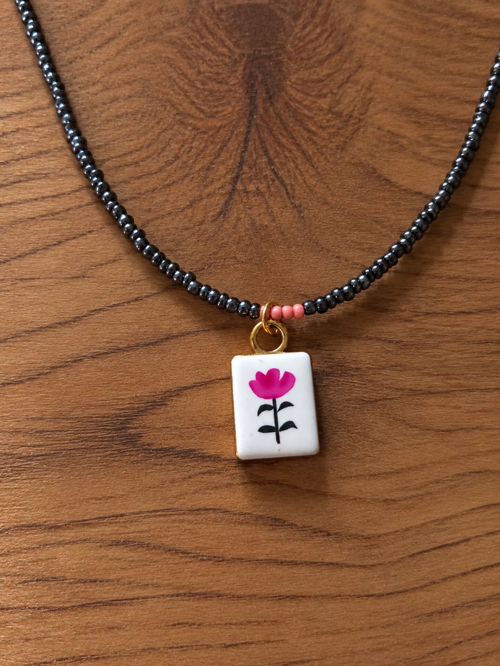 Catenine: Flower Charm Choker  – Nuovo e nell'imballaggio originale da Interlaken venduto da NataliiaS 1