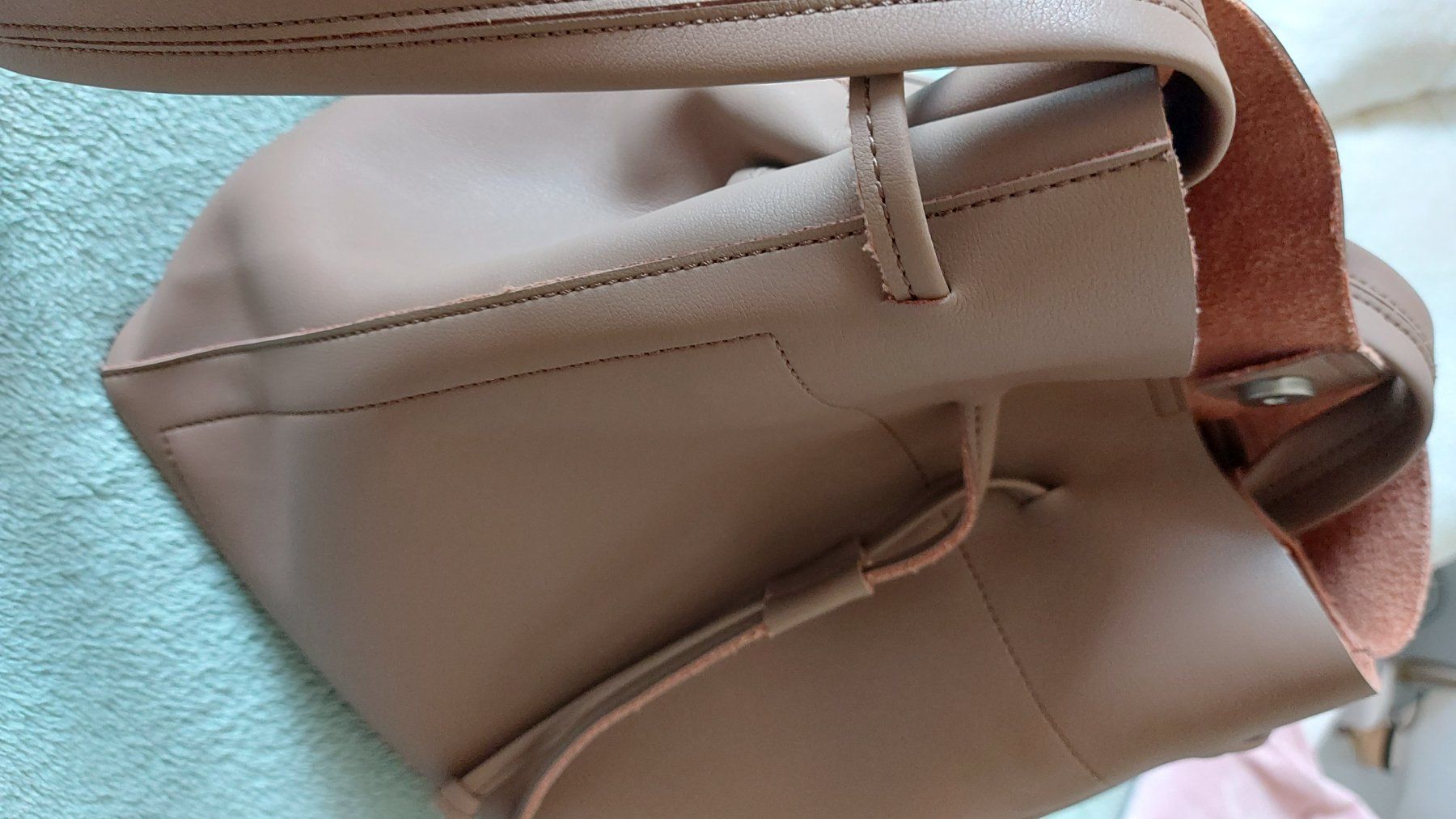 Rossis Borse da donna: ROSSIS TASCHE VEGAN – Usato da langenthal venduto da rundholz7 7