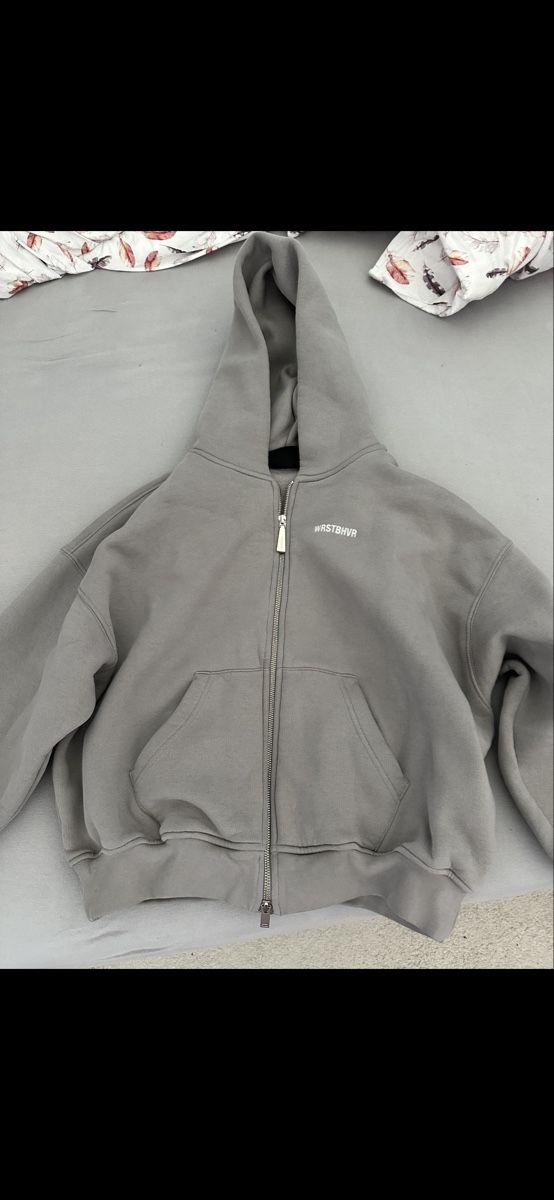 Jacken: WRSTBHVR Kapuzenpullover – Neu (gemäss Beschreibung) aus Fahrwangen von jas_j6yg