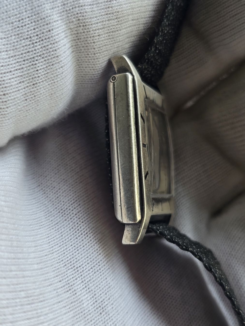 Swiss Orologi: Montre bracelet rectangulaire argent .swiss  – Usato da Grand-Lancy venduto da Montre-Swiss 7