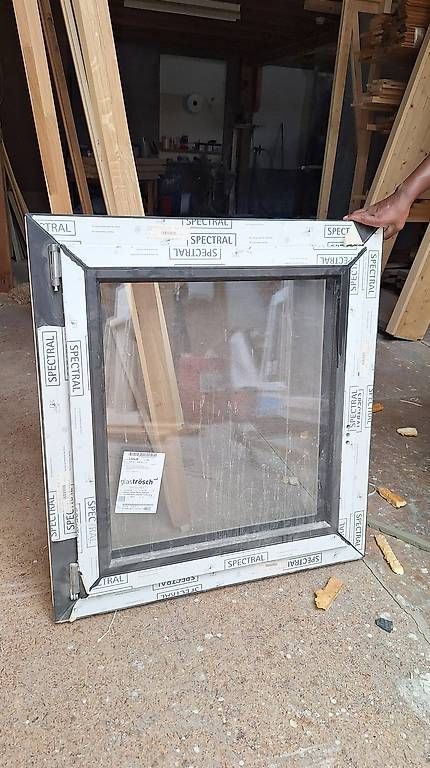 Fenster: neues Kunstoff-Fenster, 2-farbig – Gebraucht aus Schiers von Birnel5