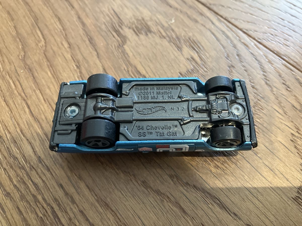 Giocattoli: Hotwheels 64 chevelle SS – Usato da Luzern venduto da tra_t8h7 2