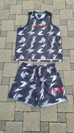 Nike / Jordan / Jumpman / Trikot / Basketball / Shirt & Hose