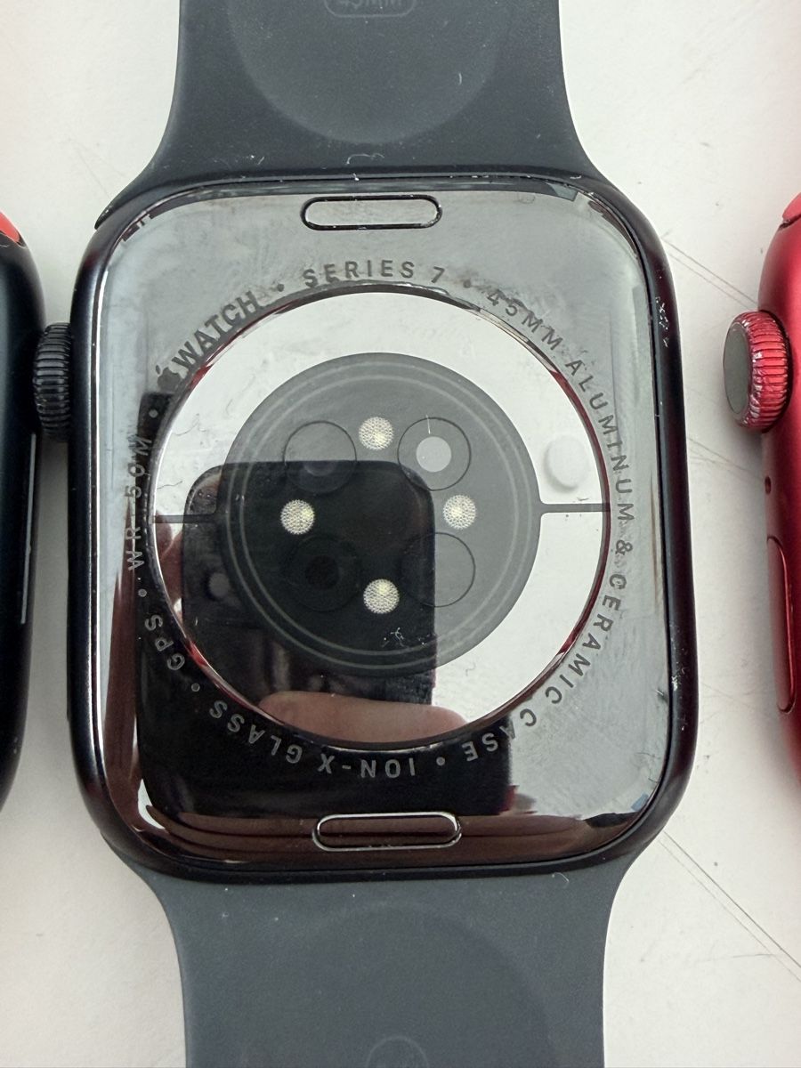 Apple Smartwatch: 3 x Apple Watch – Défectueux à Brunnen par Nextmd 3