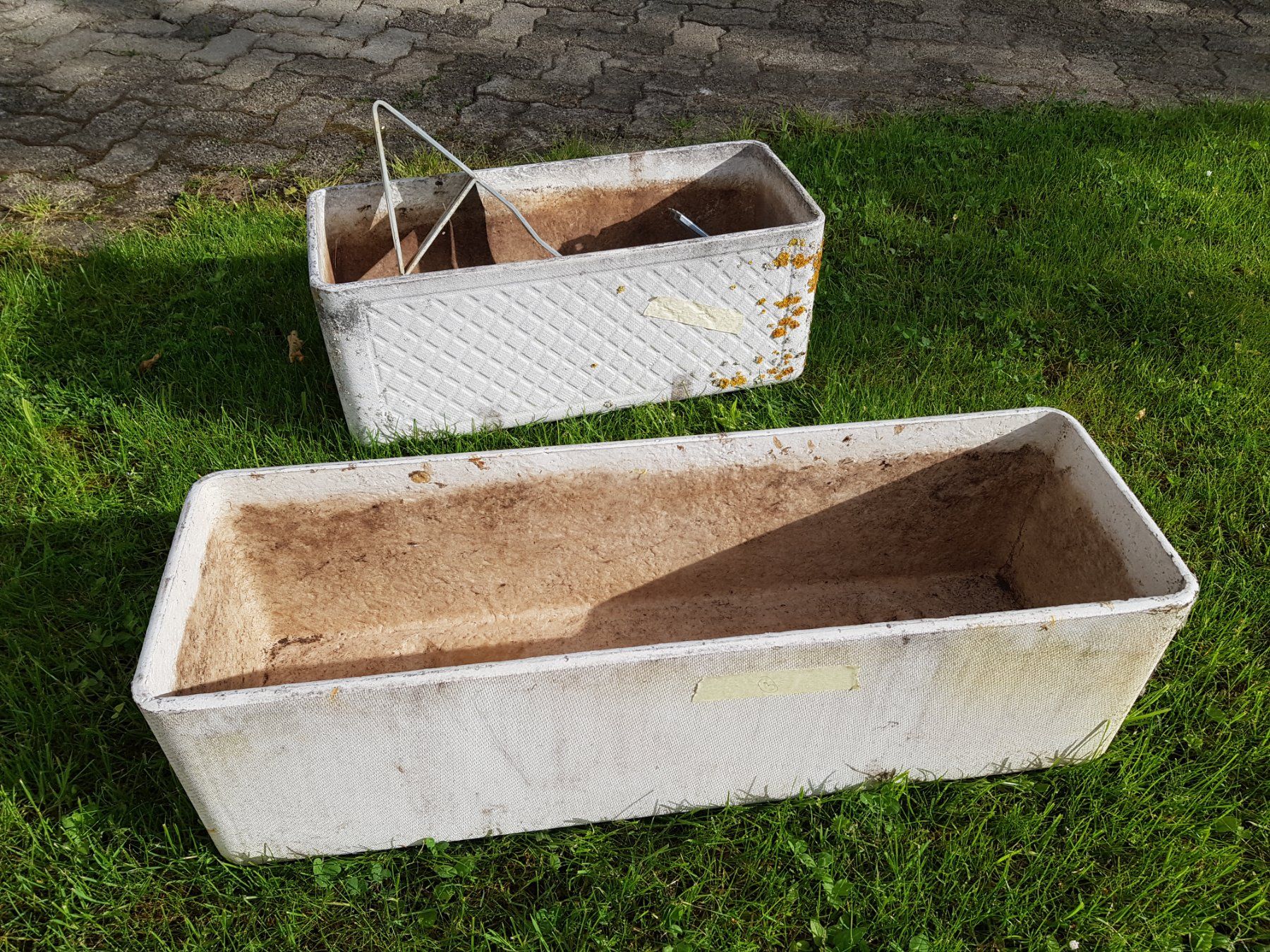 Eternit Vasi per fiori: Grosse Eternit Balkonkisten mit Bügel – Usato da Zürich venduto da hah_dtx8 2