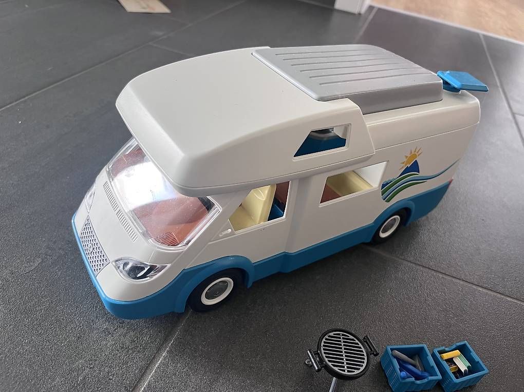 Giocattoli: Playmobil Camper – Usato da Kaisten venduto da Piggen 1