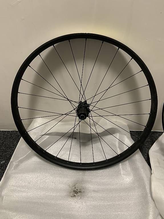 Pneumatici & Ruote complete: Laufradsatz Mtb Enduro 27.5" – Usato da Davos Dorf venduto da BenoitFichaux 4