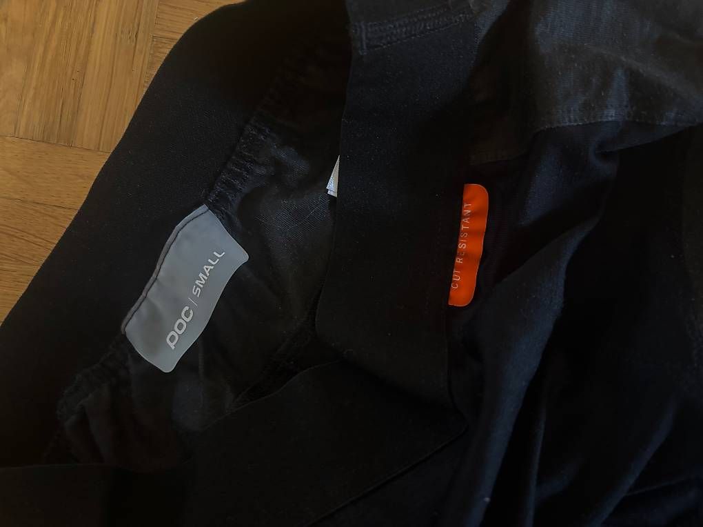 Poc Pantaloni: POC resistance layer Grösse S – Usato da Basel venduto da Luise_p 2