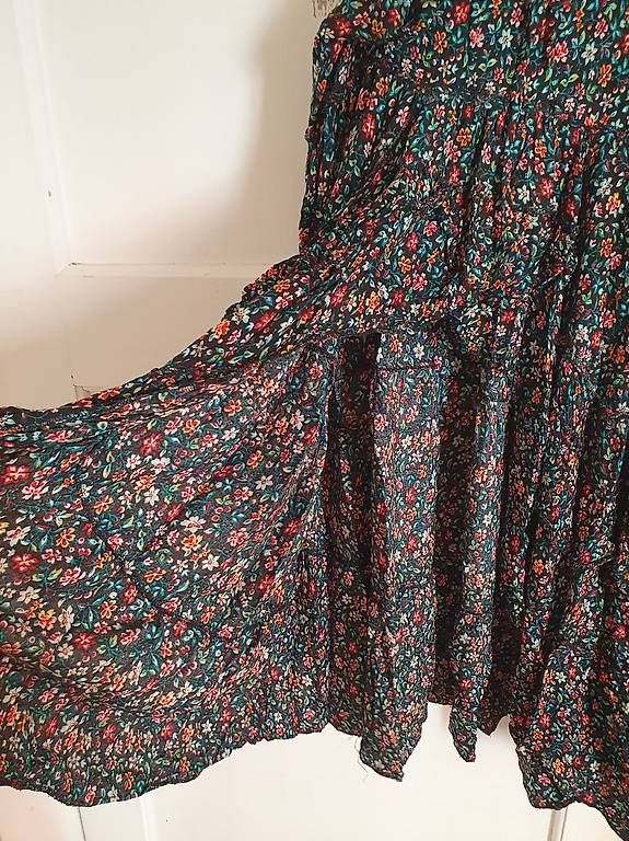 Jupes: Jupe à fleurs La Chieuse 100%coton – D'occasion à Vevey par Aude13 4