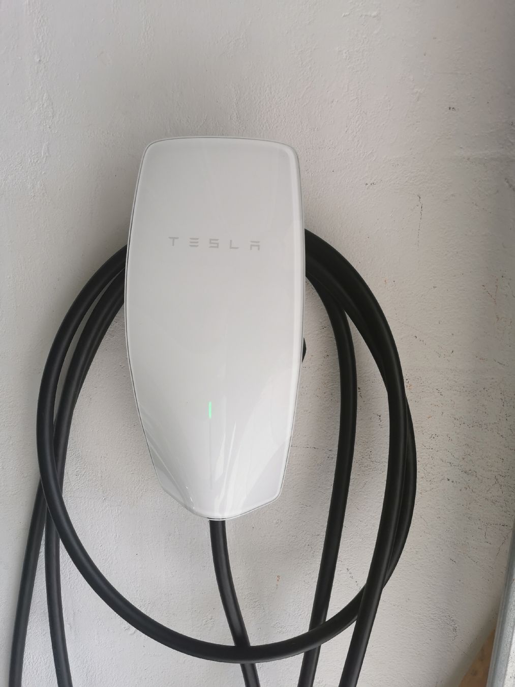 Tesla Batterie-Ladegeräte: Tesla Wall Connector Gen. 2 - Ladestation – Gebraucht aus Wigoltingen von LynetteS 1