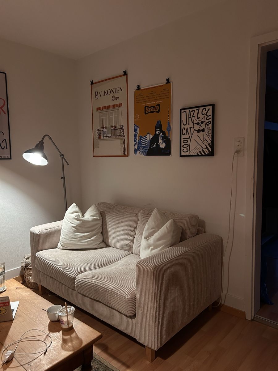 Divani: wunderschönes cord-stoff sofa  – Nuovo (secondo la descrizione) da Bern venduto da car_gvx8