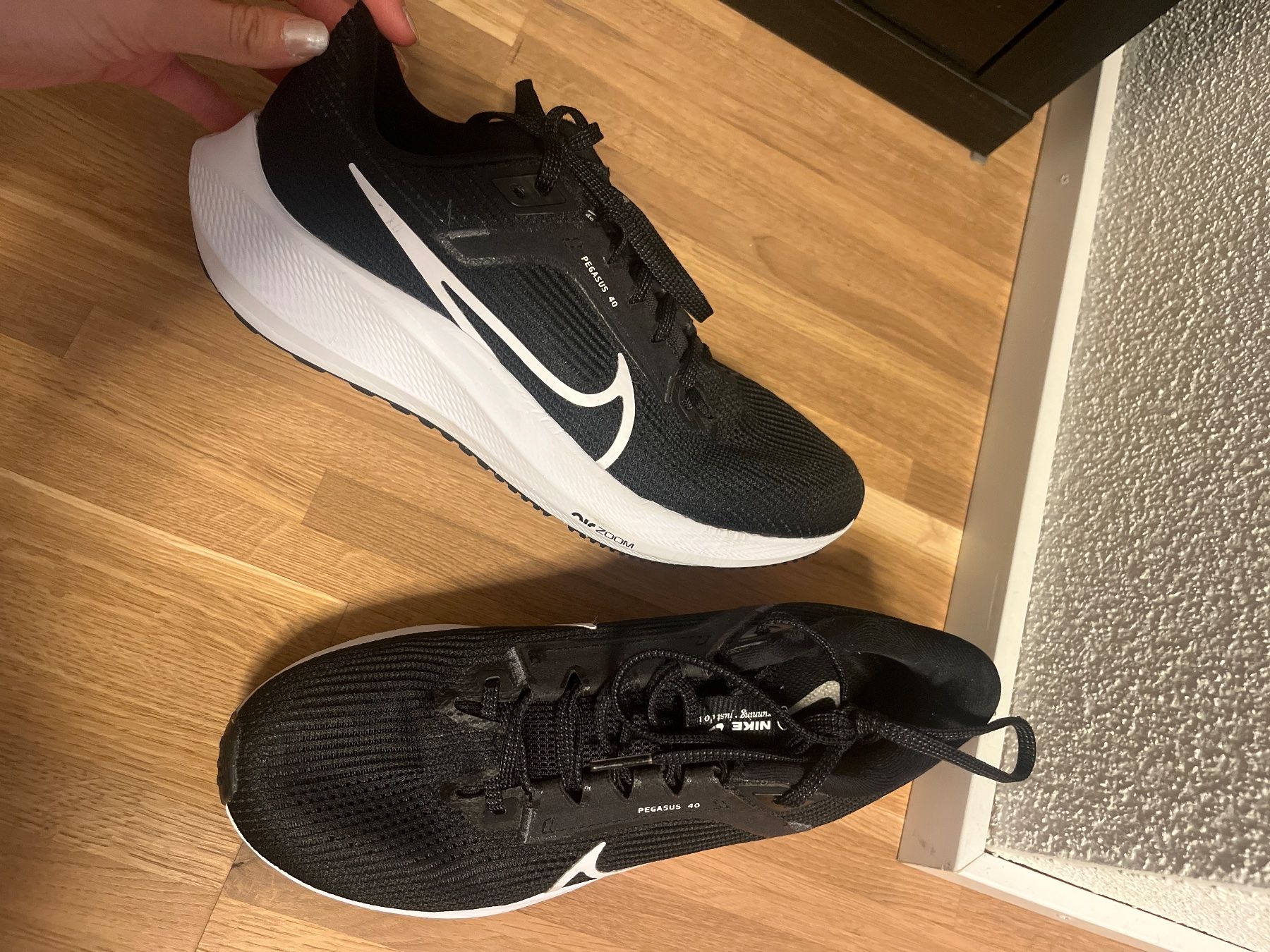 Nike Damenschuhe: Nike Pegasus 40 Running Shoes – Gebraucht aus Wetzikon ZH von ale_5bvt 2